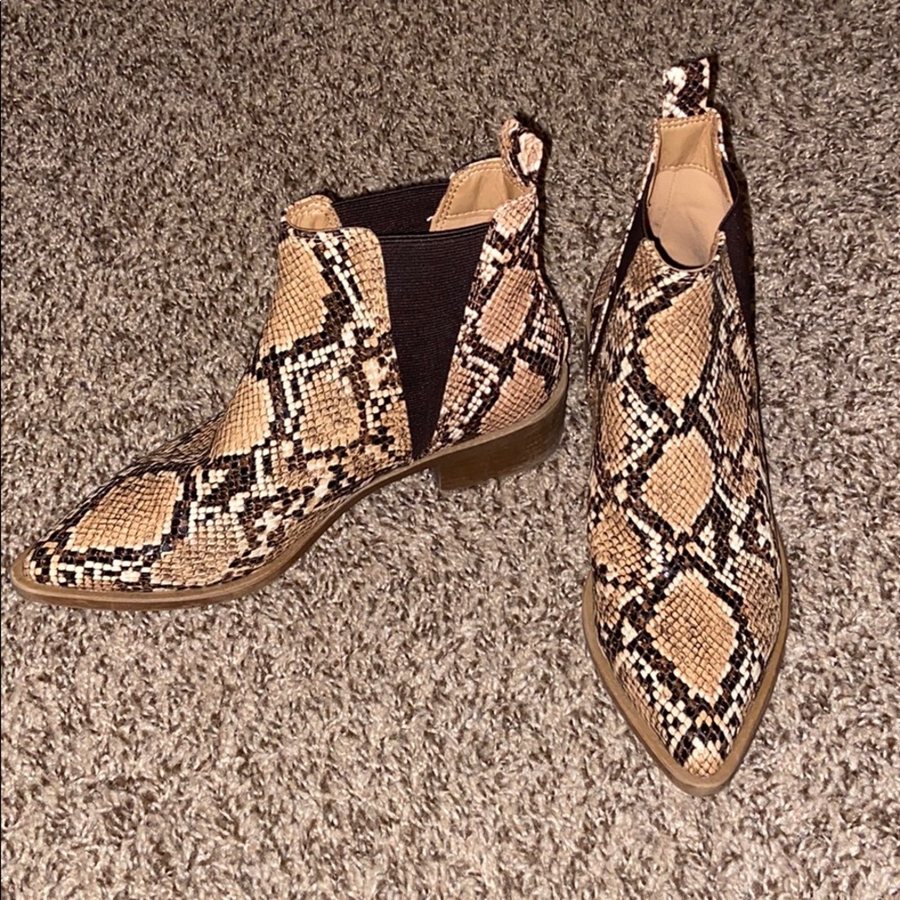 Steve Madden Boots